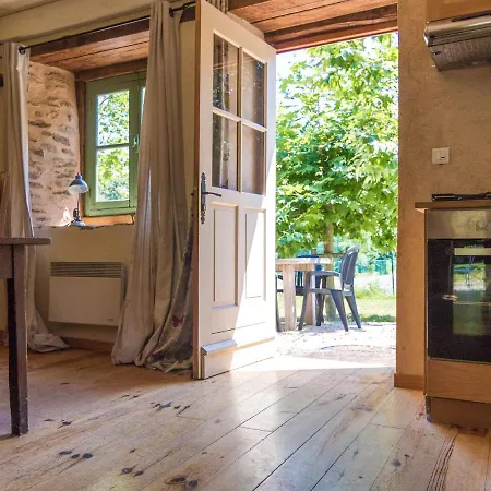 펜션 Quaint In Aquitaine With Furnished Garden Chalais (Dordogne)
