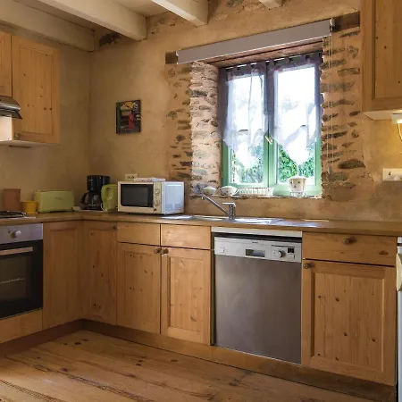Quaint In Aquitaine With Furnished Garden * Chalais (Dordogne)