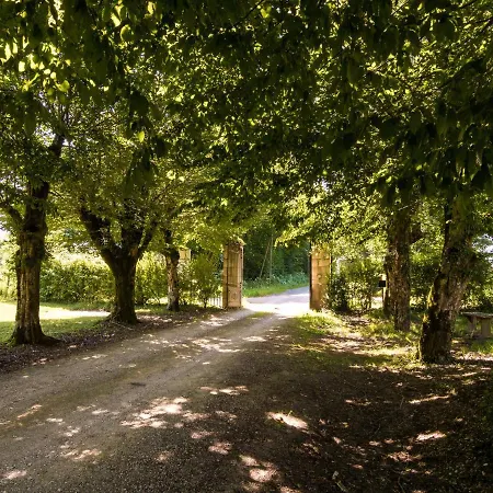 Quaint In Aquitaine With Furnished Garden