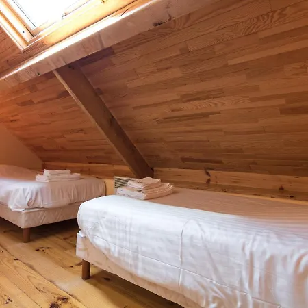 Quaint In Aquitaine With Furnished Garden